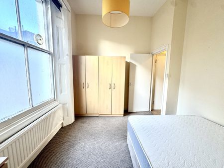 Ladbroke Crescent, Notting Hill, London W11 - Photo 3