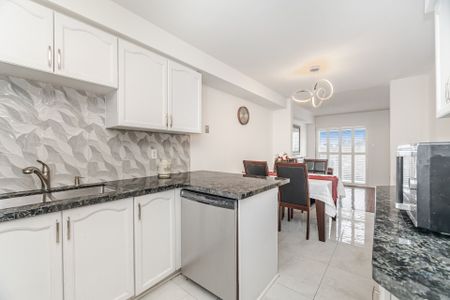 For Lease - 184 Lindenshire Avenue, Vaughan, Ontario - Photo 2