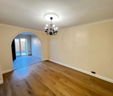 4 bedroom terraced house to rent - Photo 2