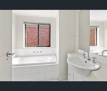 29 Bentley Drive, Deer Park, Vic 3023 - Photo 1