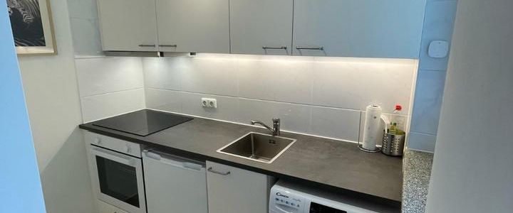 *Suche Nachmieter* 1-Zimmer Wohnung in Schwabing *Nur ein Person* - Foto 1