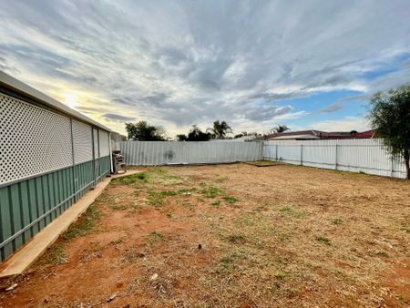 46 WAINWRIGHT STREET, WHYALLA STUART - Photo 3