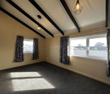 Modern two bedroom townhouse in Linwood! - Photo 1