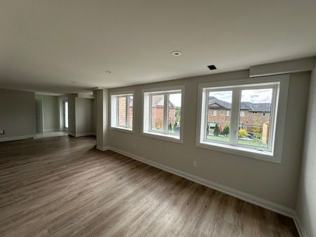 For Lease - 409 Seaview Heights, East Gwillimbury, Ontario - Photo 3