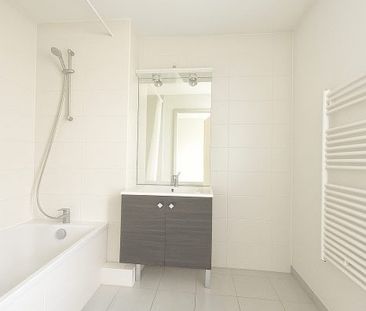 2 pièces avec balcon et cave - Photo 4