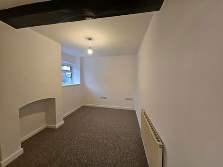 2 bedroom ground floor flat to rent - Photo 5