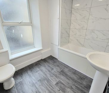 Wellington Place - Photo 1