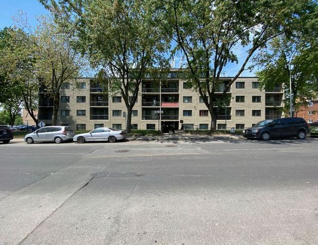 6325 Blvd Maurice-Duplessis | 6325 Blvd Maurice-Duplessis, Montreal - Photo 1