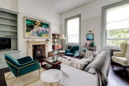 3 bedroom flat to rent - Photo 2