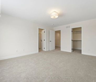 1194 SPOOR STREET - Photo 6