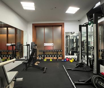 Stylish Apartment in the Heart of Teneriffe Woolstores - Photo 1