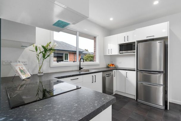Spacious family home or student accommodation. - Photo 1