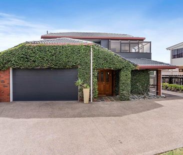 Peaceful newly renovated brick cedar modern ... - Photo 1