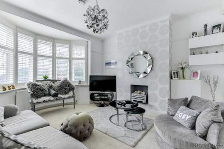 3 bedroom property to rent in Hove - Photo 3