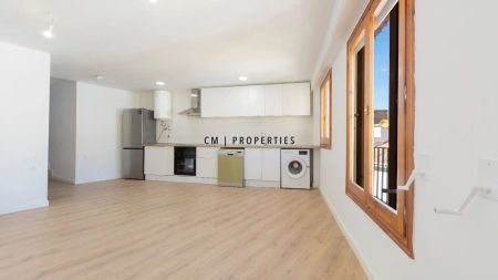 Ático de alquiler en Puerta Ferrisa, Centro - El Castillo - Photo 2