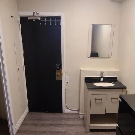 119 Daly Avenue - 3 - Photo 3