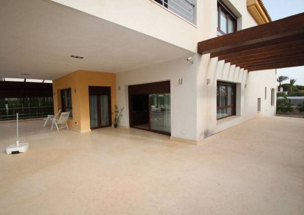 Villa de lujo en Cabo Roig.