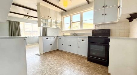 3 Bedroom Home in Heretaunga - Photo 5