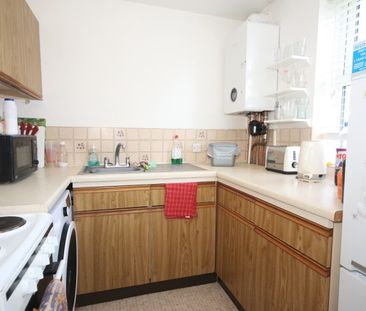 Midhope Road, Woking - Photo 2