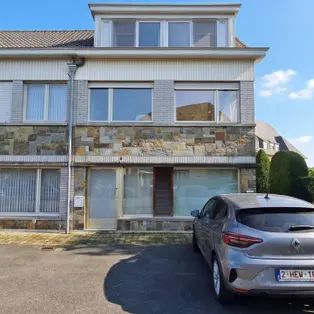 Sfeervol duplexappartement met terras en 1 parking. - Foto 1