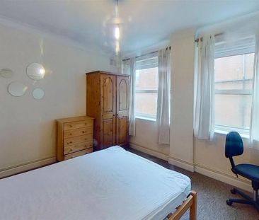 2 bedroom private hall to rent - Photo 6
