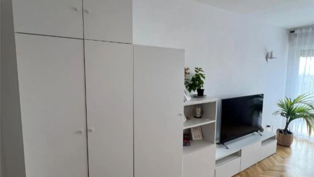 Piso de alquiler en Calle del Marqués de Lozoya, 8, Estrella - Photo 1