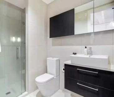 Living With Style - Photo 1