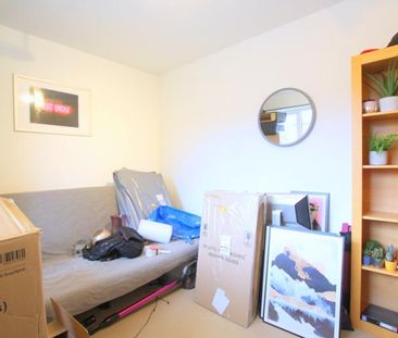 4 bedroom maisonette to rent - Photo 4