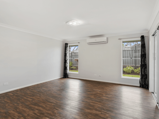 7 Adelaide Street - Photo 1