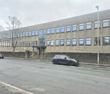 Spring Hall Lane, Halifax - Photo 5