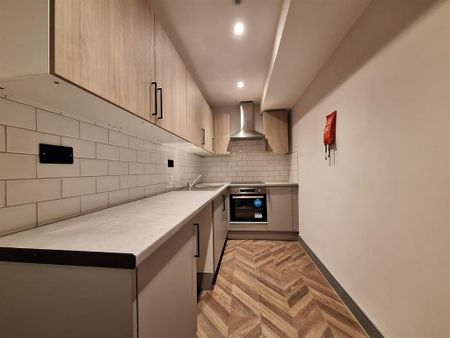 Studio to rent - Photo 2