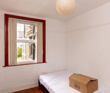 4 bedroom terraced house to rent - Photo 3