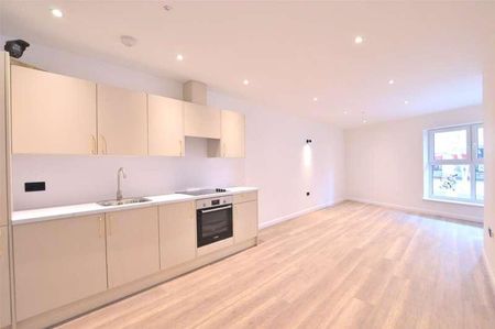 London Road, Redhill, Surrey, RH1 - Photo 4