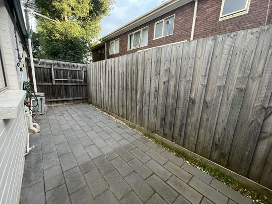 A Rare Riverside Find! - Photo 1