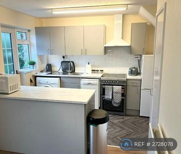 3 bedroom terraced house to rent - Photo 6