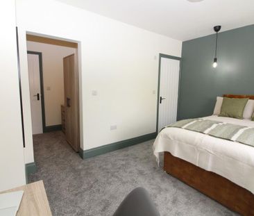 1 bedroom in a house share to rent - Photo 3