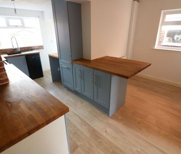 728 Hotham Road South - Photo 6