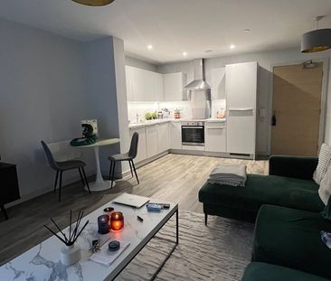1 Bed Flat, The Quays, M50 - Photo 1