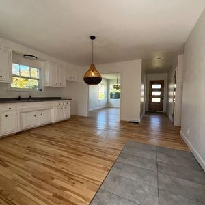✨ MAISON UNIFAMILIALE EXCEPTIONNELLE À LOUER – L’ANCIENNE-LORETTE ✨ - Photo 2
