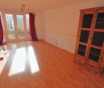 Utrillo Close, Coventry - Large 3 Bedroom Mid Terrace with Garage - Photo 1