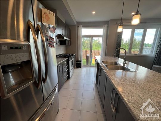 For Lease - 153 BANDELIER Way, Stittsville - Munster - Richmond, Ontario - Photo 1