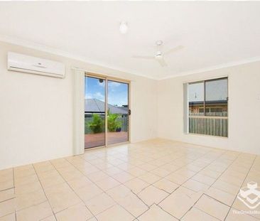 $ 560.00 PW $ B/R / Two Living Areas - Photo 1