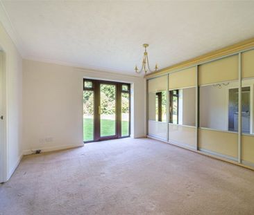 A detached four bedroom family home situated within the Village of ... - Photo 4