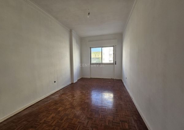 Apartamento T2 - Algés