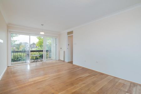 2 bedroom flat to rent - Photo 2