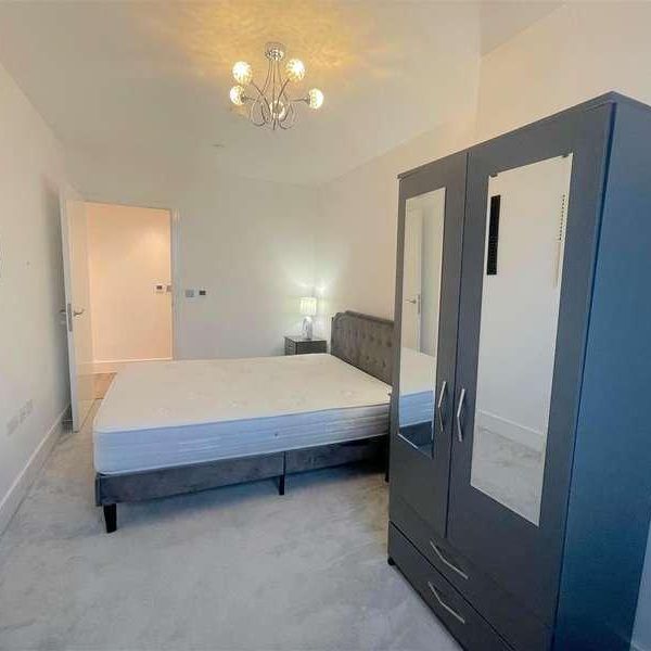 Healum Avenue, Southall, UB2 - Photo 1