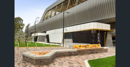 Run Into Rosstown - Photo 5