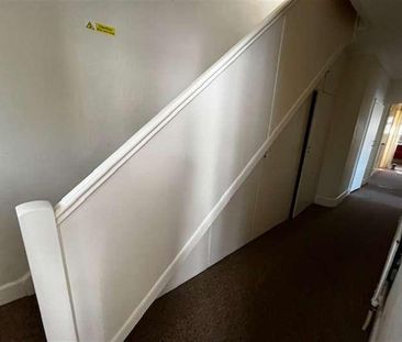 Bedroom Detached House In Bournemouth, BH9 - Photo 1