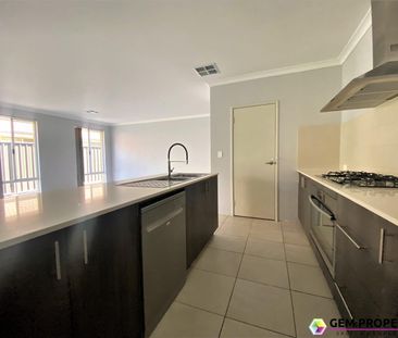 4x2 + Theatre + Games Room! - Photo 6