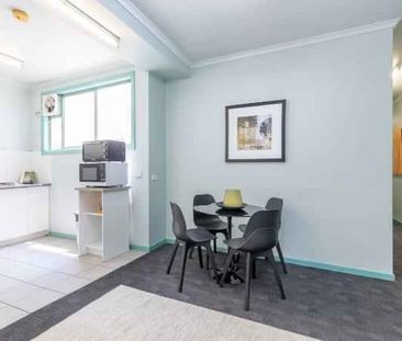 4 Bedroom Apartment - Photo 4